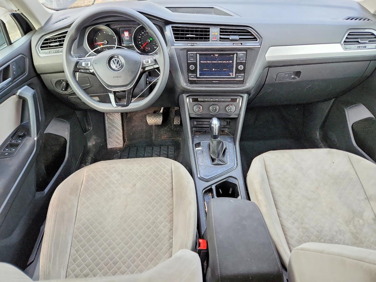 2020 VOLKSWAGEN TIGUAN S photo 22