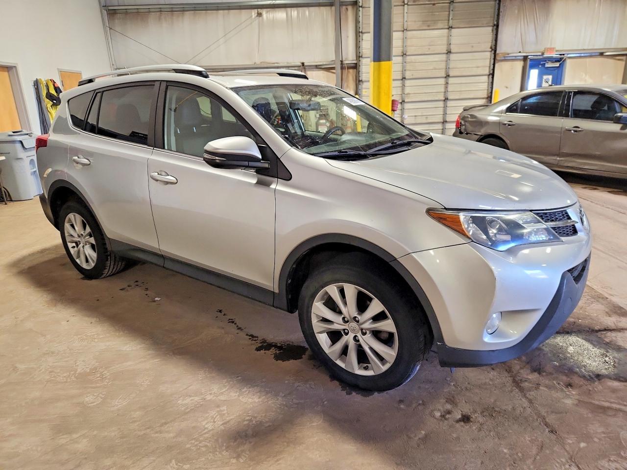 2013 TOYOTA RAV4 LIMITED photo 10