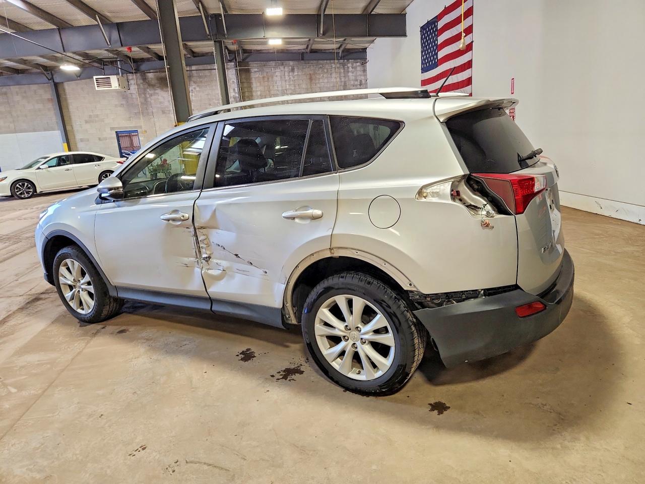 2013 TOYOTA RAV4 LIMITED photo 4