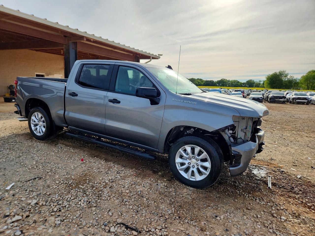 2021 CHEVROLET SILVERADO C1500 CUSTOM photo 4