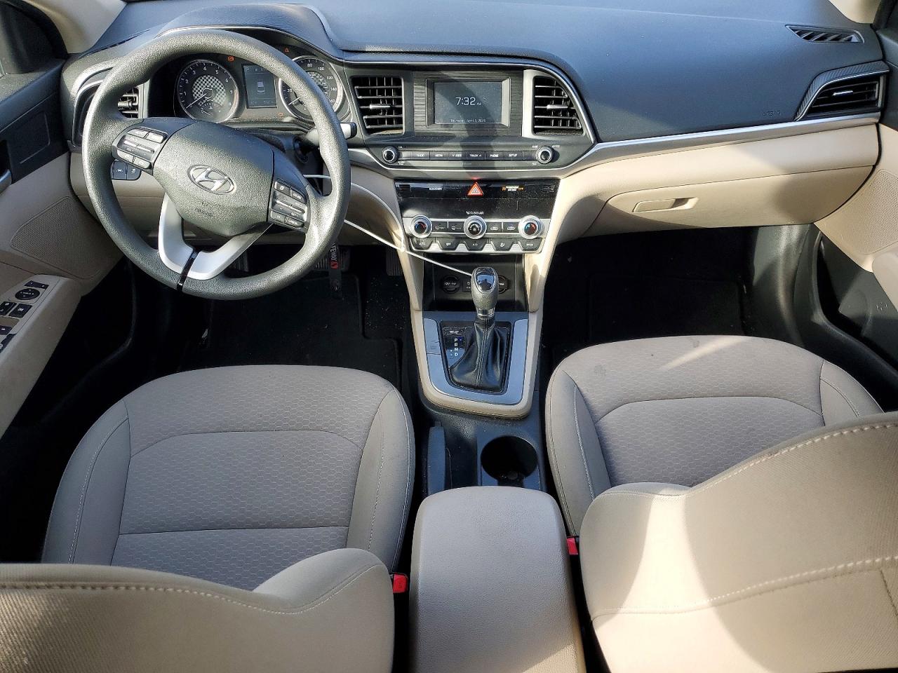 2020 HYUNDAI ELANTRA SE photo 22