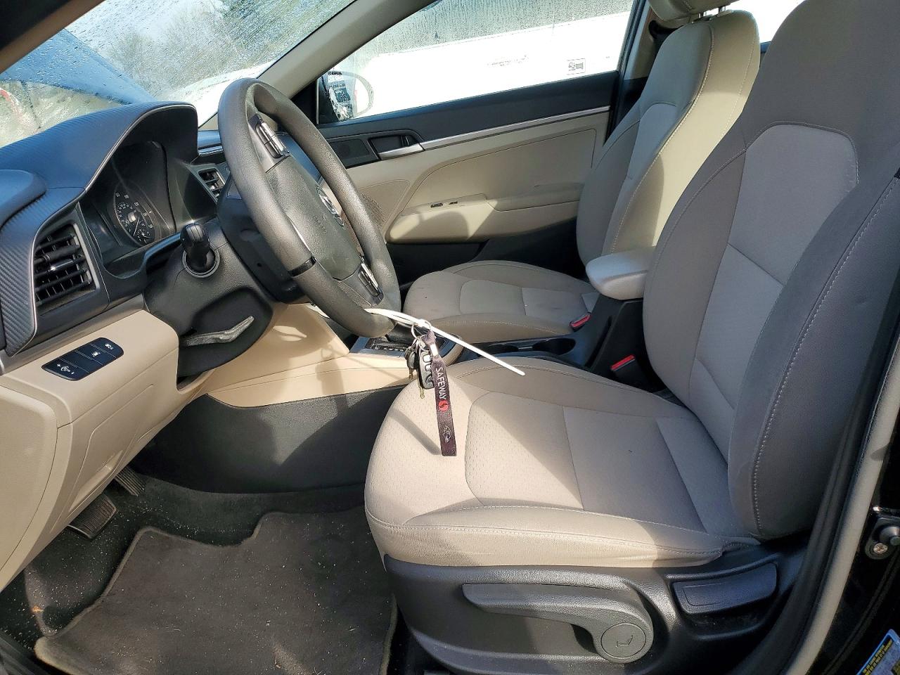 2020 HYUNDAI ELANTRA SE photo 19