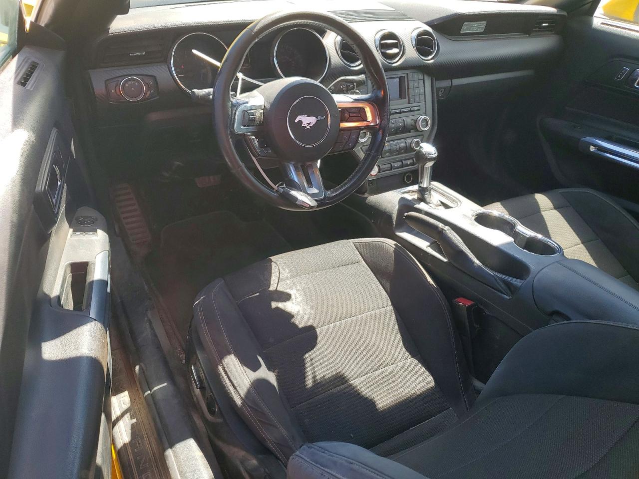 2016 FORD MUSTANG photo 22
