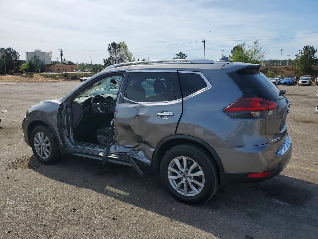 2018 NISSAN ROGUE SV photo 3