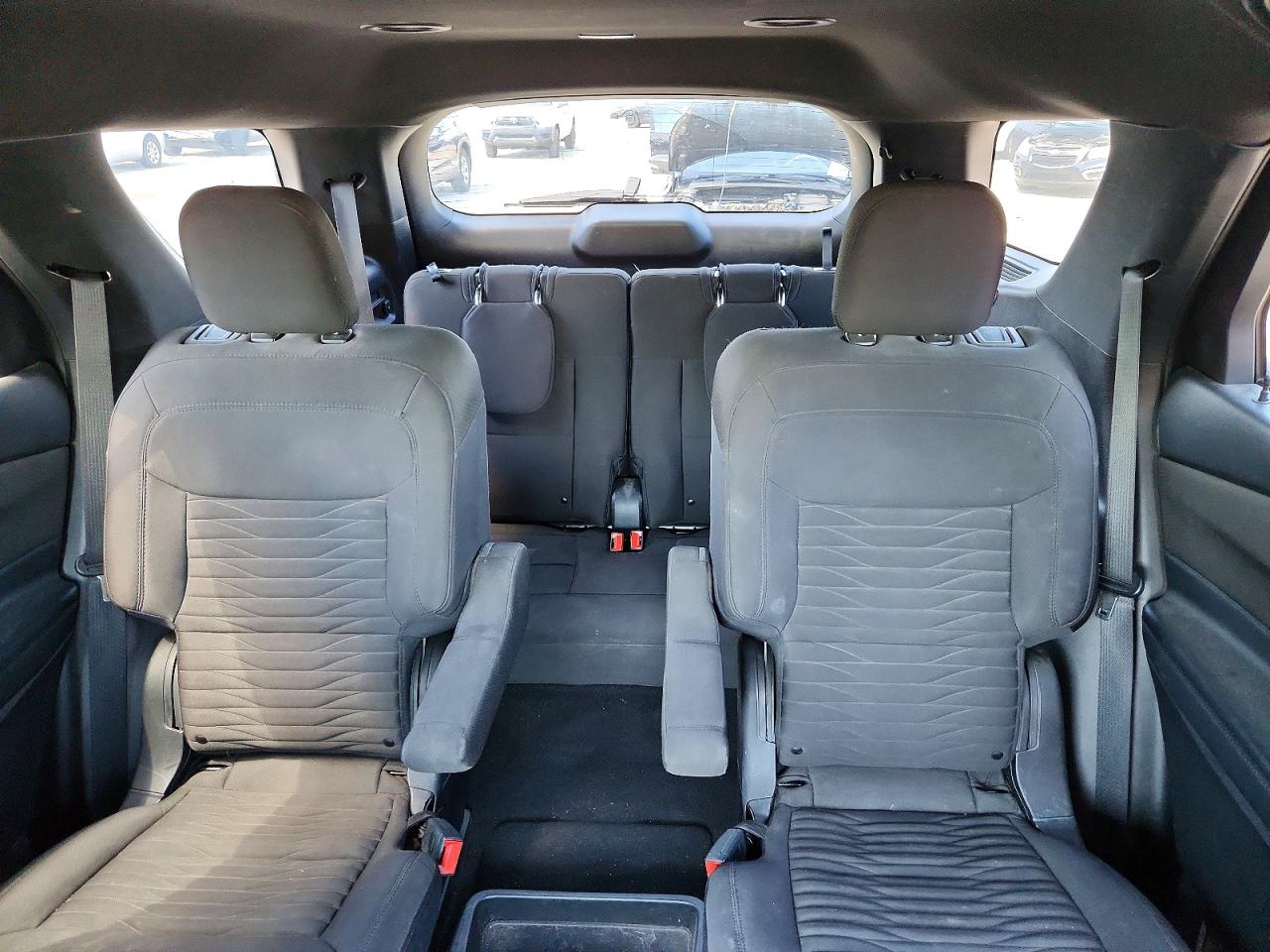 2020 FORD EXPLORER XLT photo 19