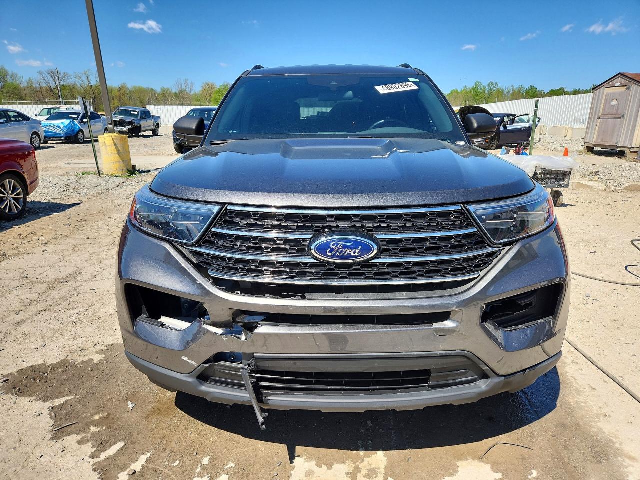 2020 FORD EXPLORER XLT photo 9