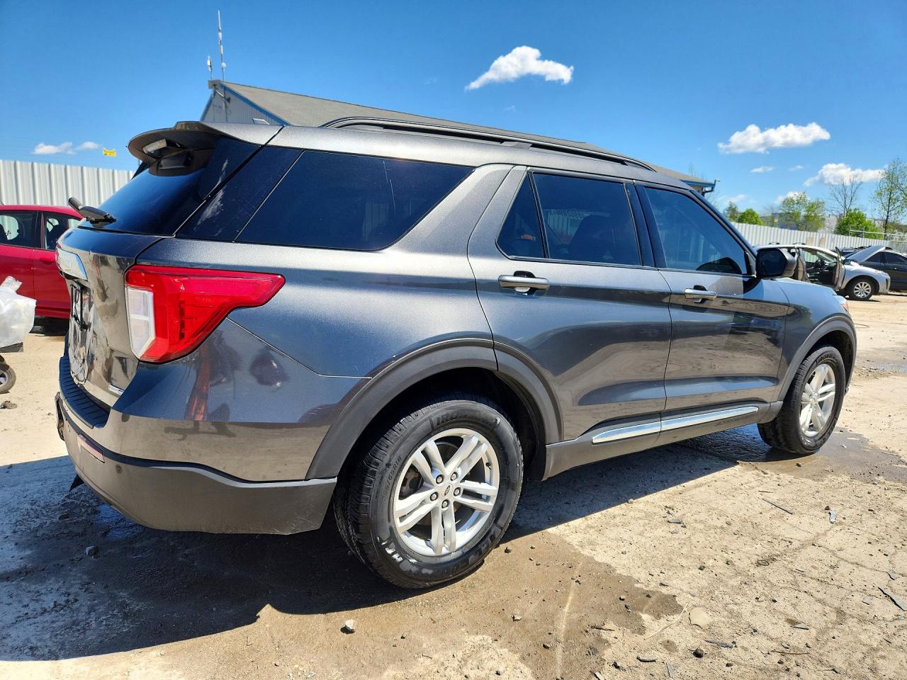 2020 FORD EXPLORER XLT photo 5