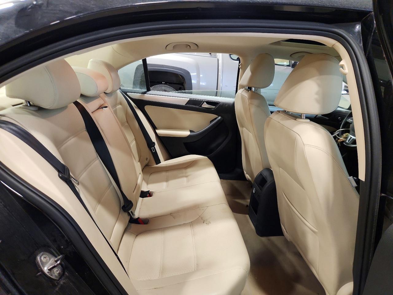 2014 VOLKSWAGEN JETTA SE photo 10