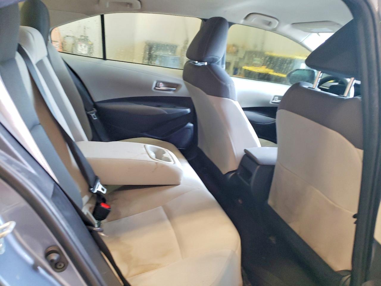 2021 TOYOTA COROLLA LE photo 19