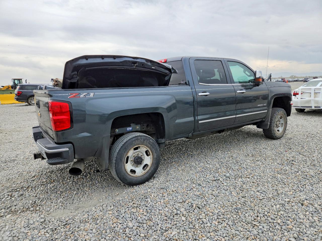2018 CHEVROLET SILVERADO K2500 HEAVY DUTY LTZ photo 5