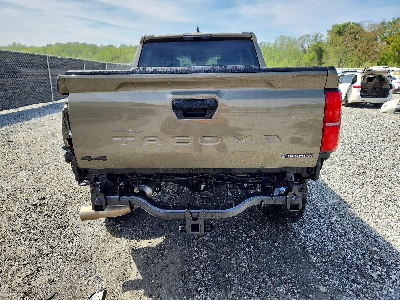 2025 TOYOTA TACOMA TRD OFF-ROAD HV photo 6