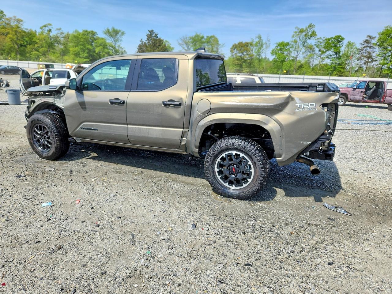 2025 TOYOTA TACOMA TRD OFF-ROAD HV photo 2