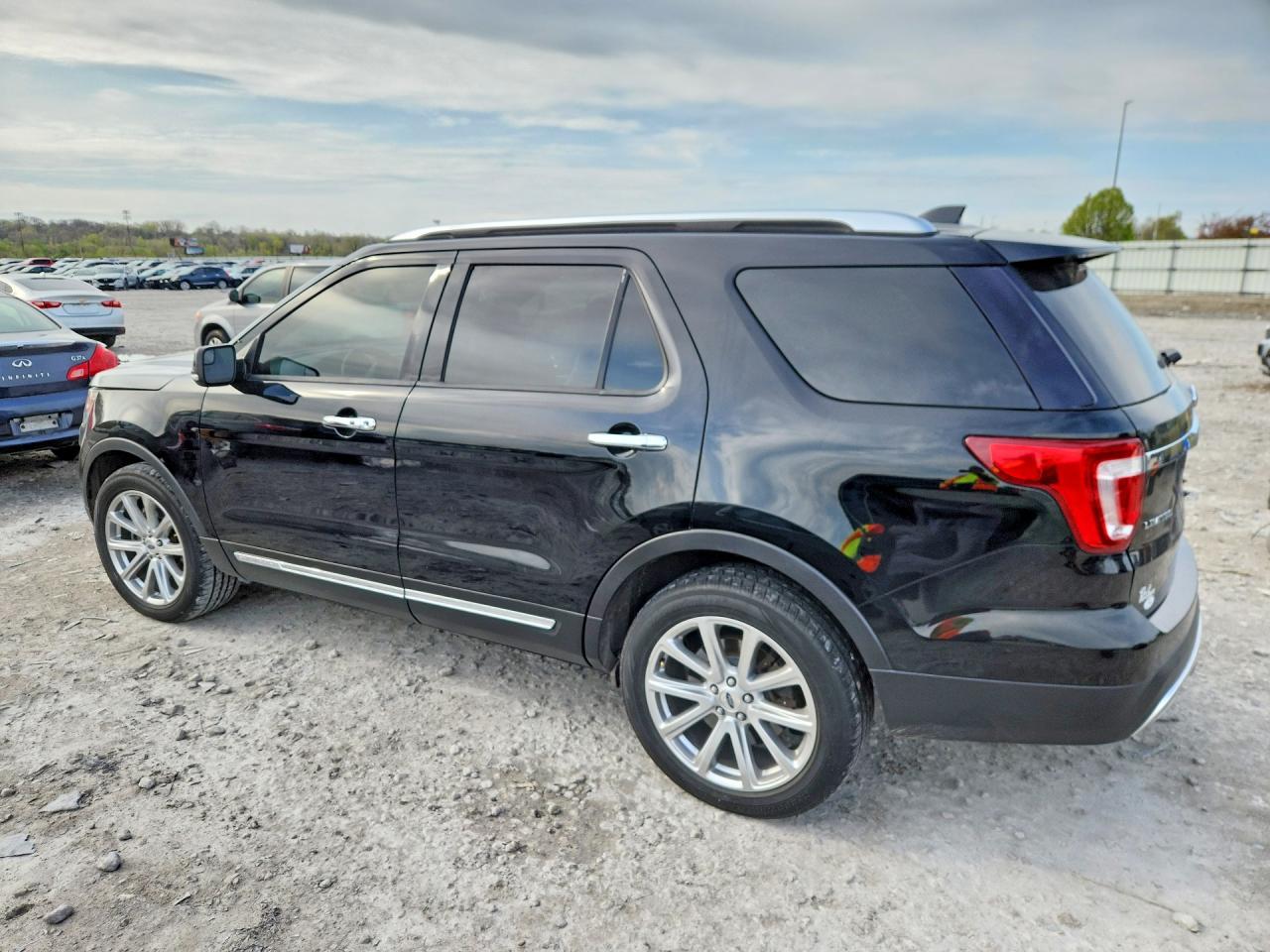 2016 FORD EXPLORER LIMITED photo 2
