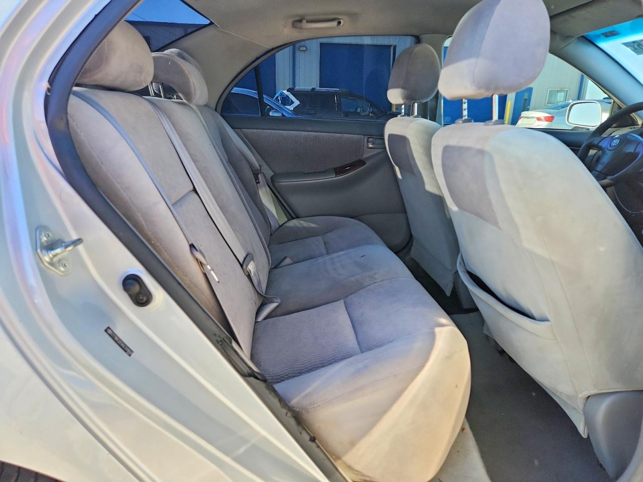 2005 TOYOTA COROLLA LE photo 28