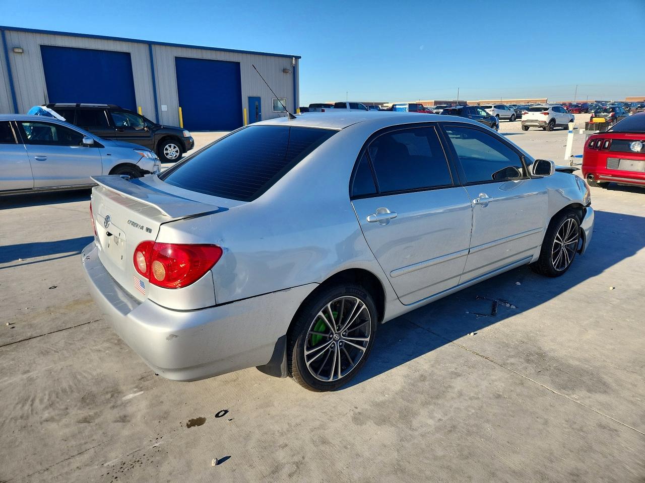 2005 TOYOTA COROLLA LE photo 7