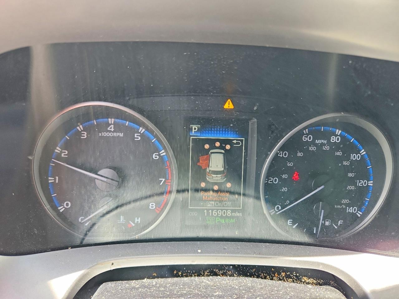 2018 TOYOTA RAV4 photo 17