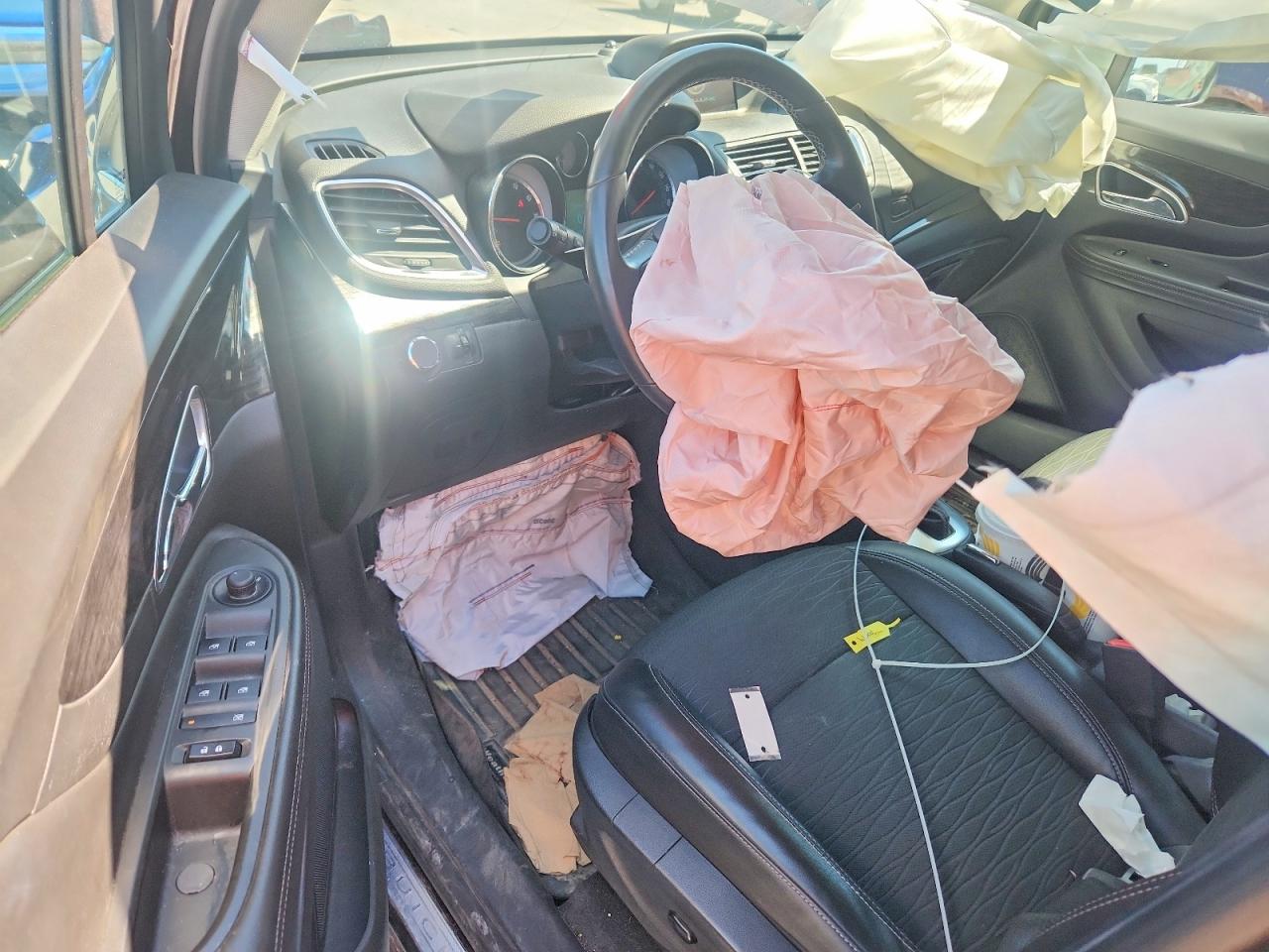 2015 BUICK ENCORE photo 8