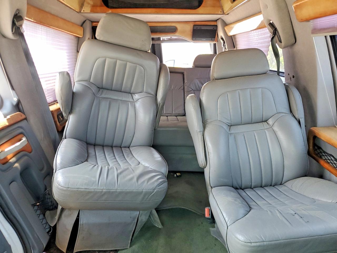 1997 FORD ECONOLINE E150 VAN photo 28