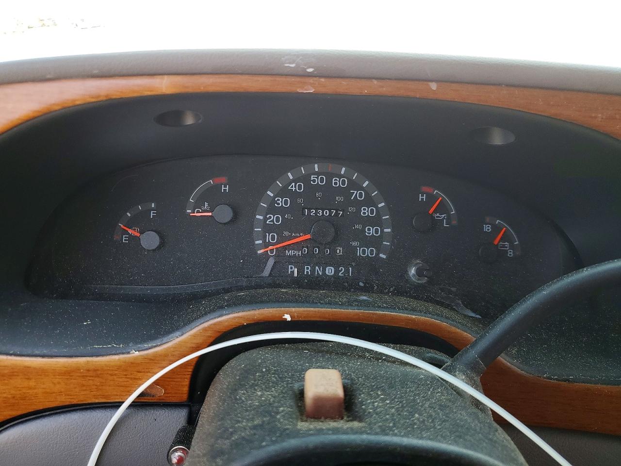 1997 FORD ECONOLINE E150 VAN photo 25
