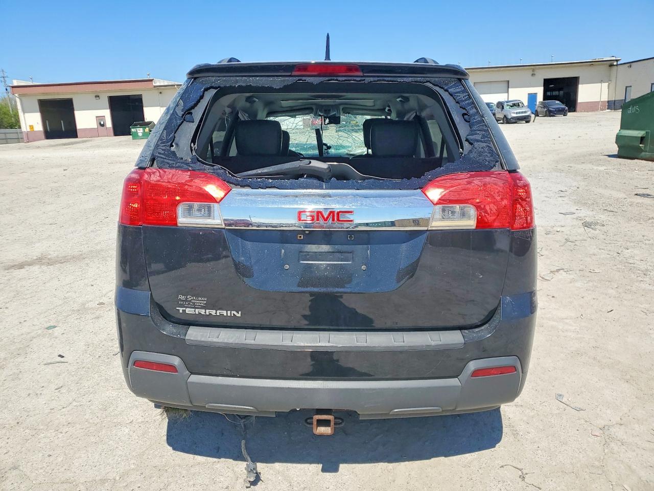 2011 GMC TERRAIN SLT photo 11