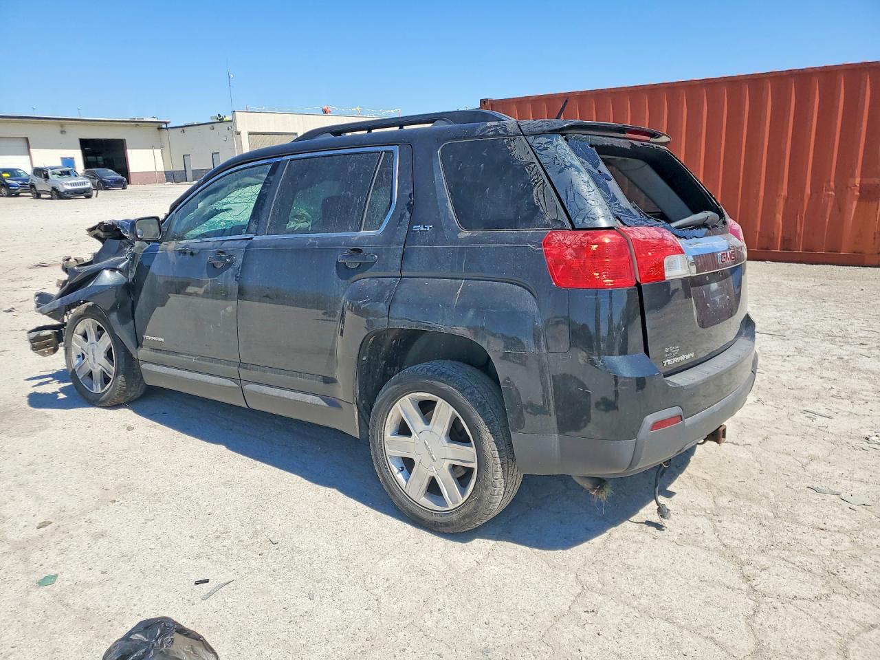 2011 GMC TERRAIN SLT photo 3