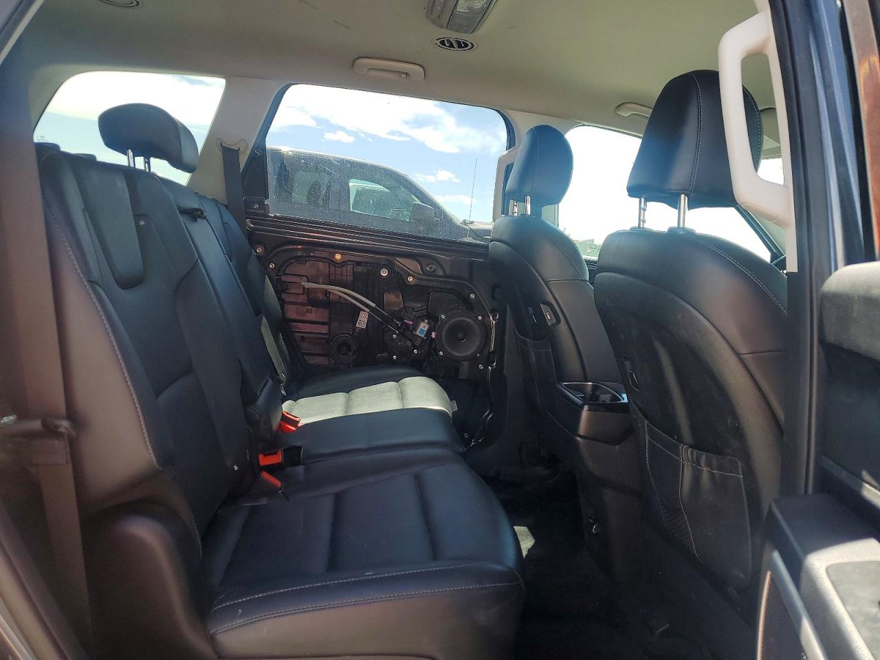 2021 KIA TELLURIDE LX photo 21