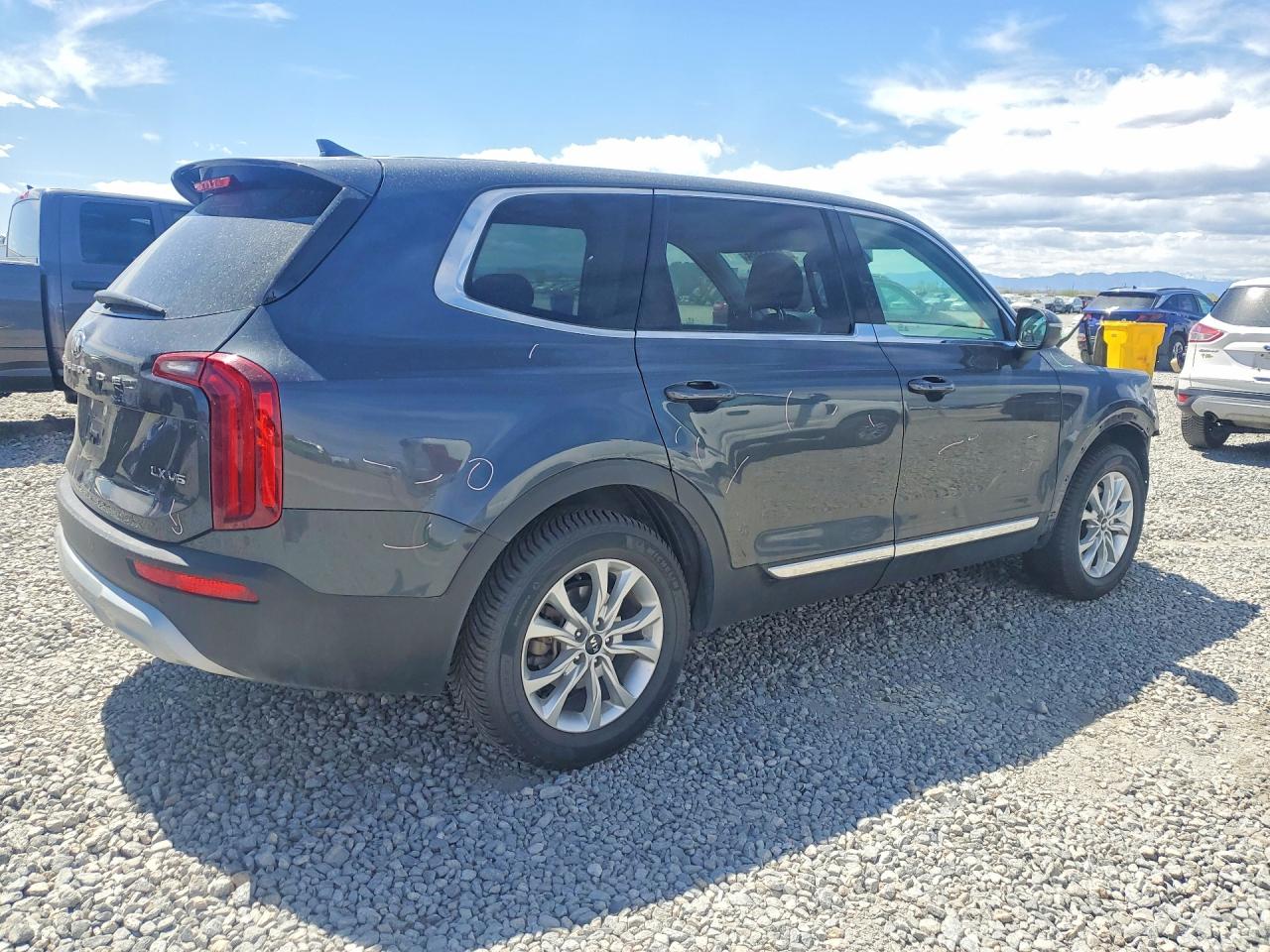 2021 KIA TELLURIDE LX photo 5