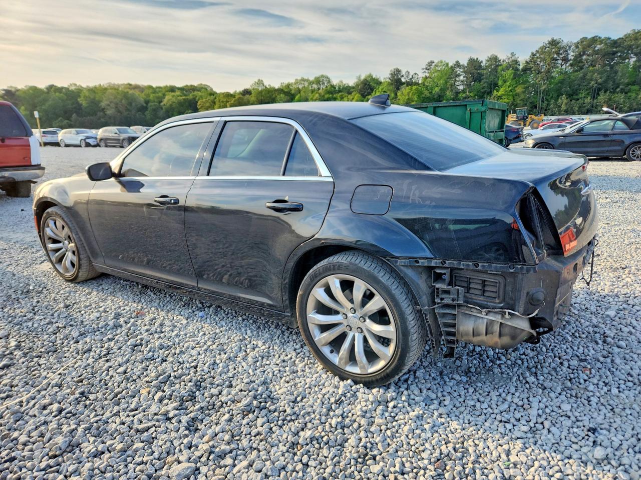 2018 CHRYSLER 300 TOURING photo 3