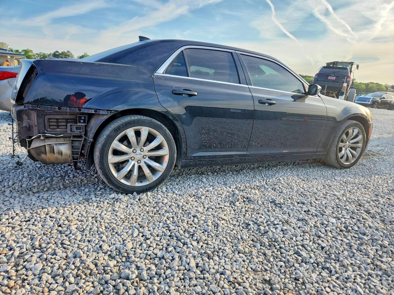 2018 CHRYSLER 300 TOURING photo 5