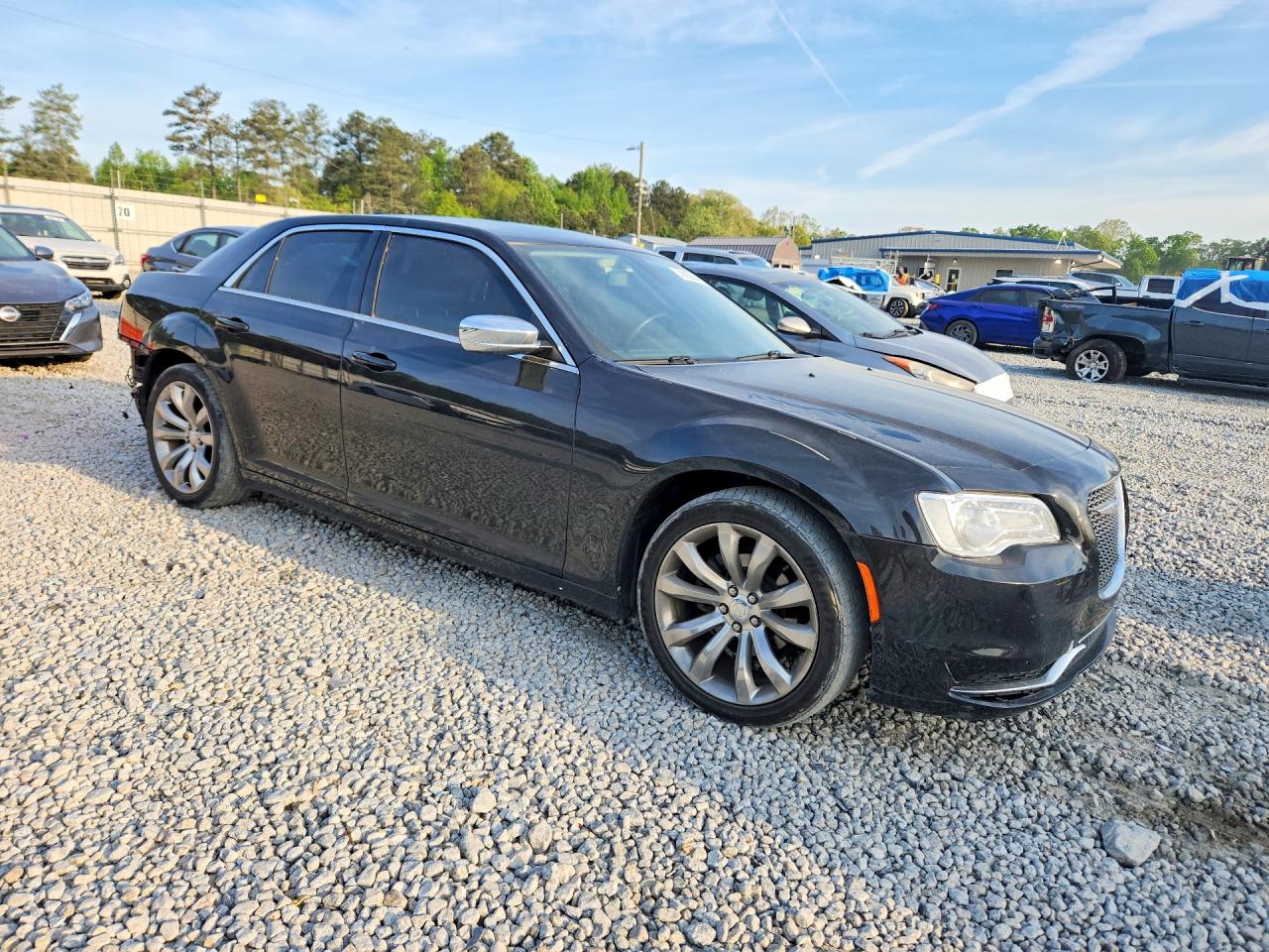 2018 CHRYSLER 300 TOURING photo 7