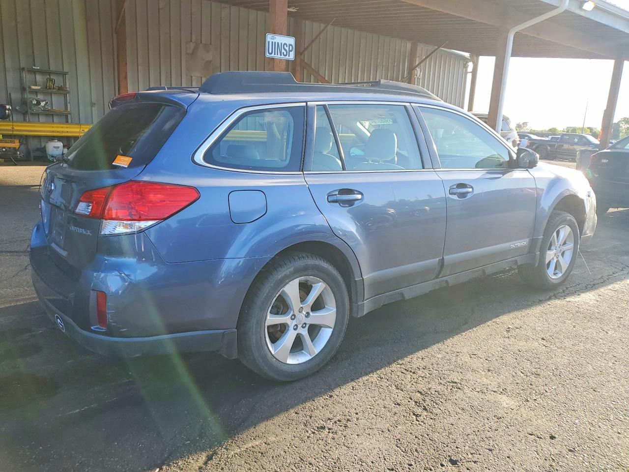 2014 SUBARU OUTBACK 2.5I photo 5