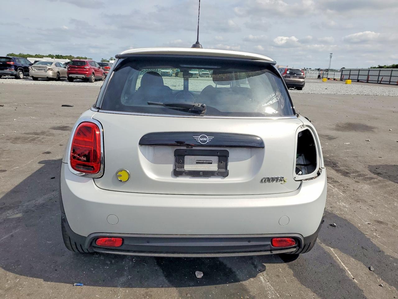 2022 MINI COOPER SE photo 11