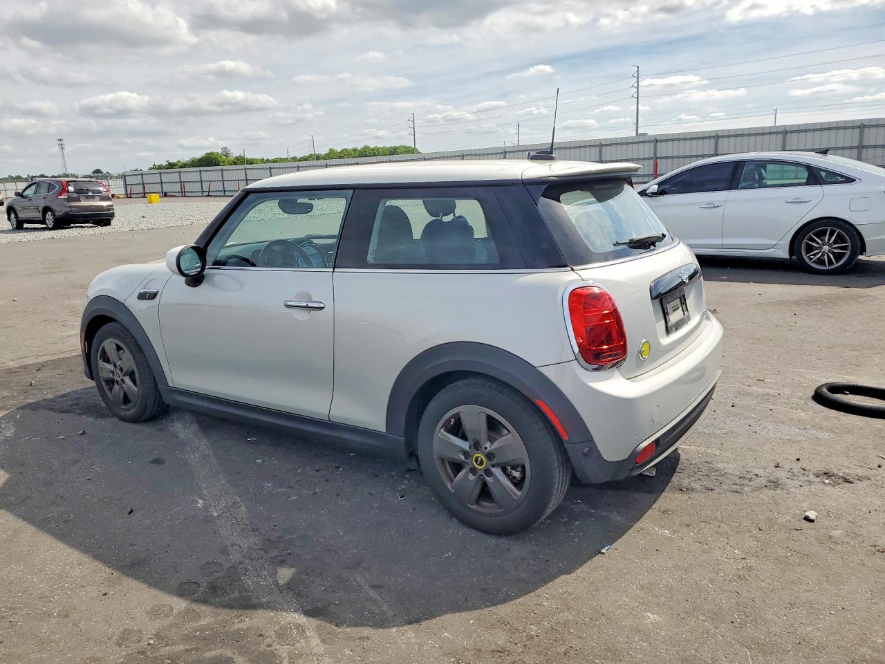 2022 MINI COOPER SE photo 3