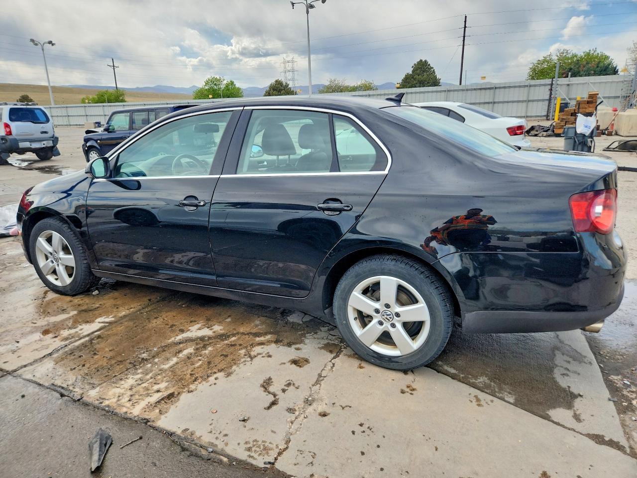 2009 VOLKSWAGEN JETTA SE photo 3