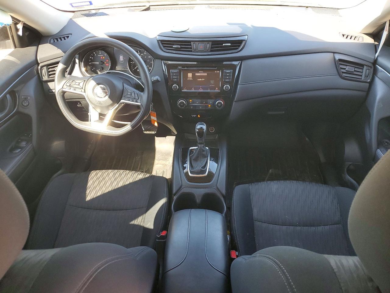 2019 NISSAN ROGUE S photo 22