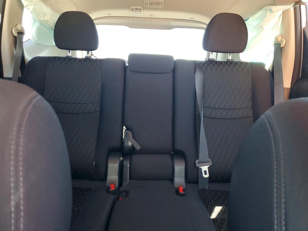 2019 NISSAN ROGUE S photo 28