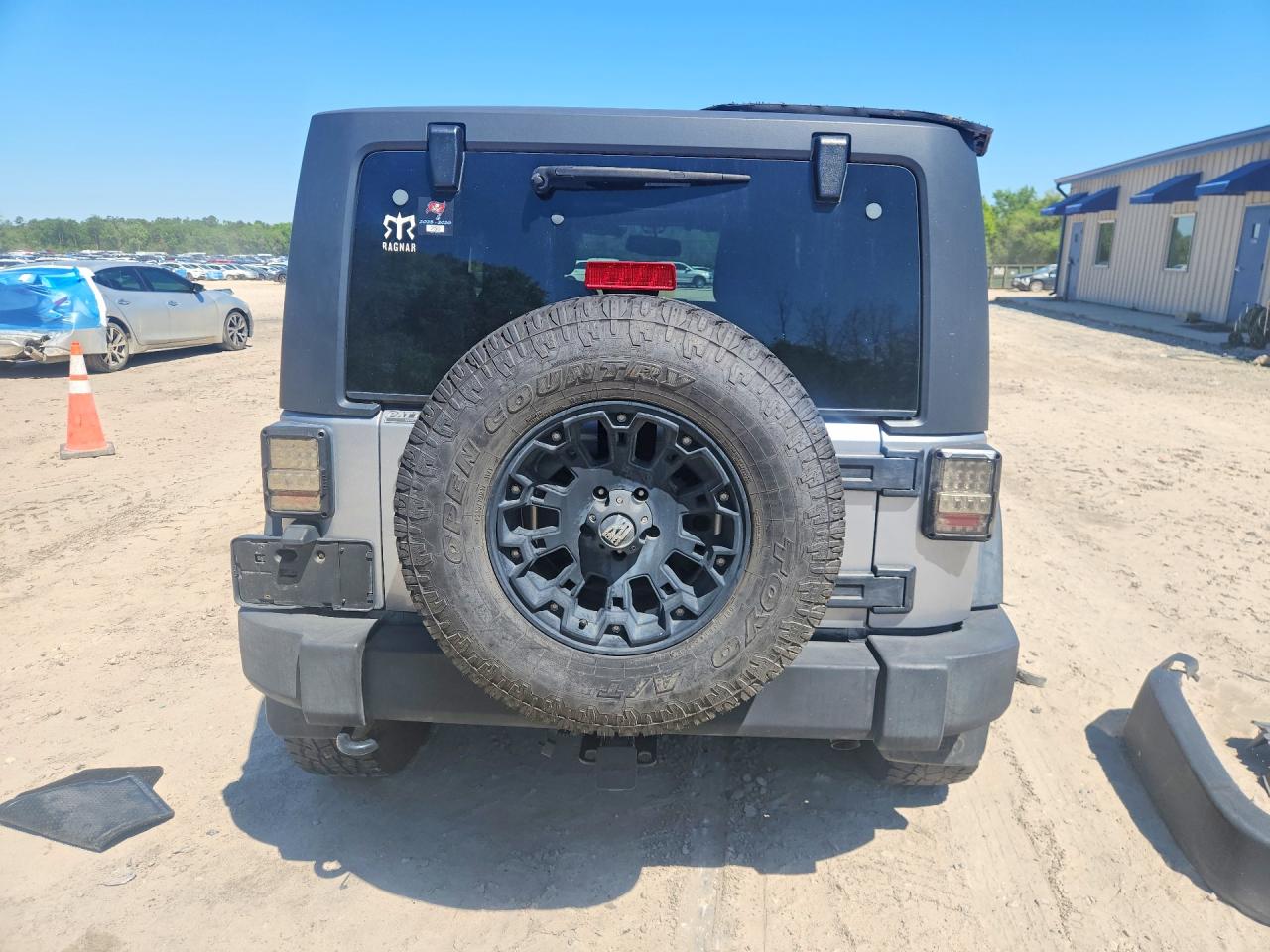 2014 JEEP WRANGLER SPORT photo 16