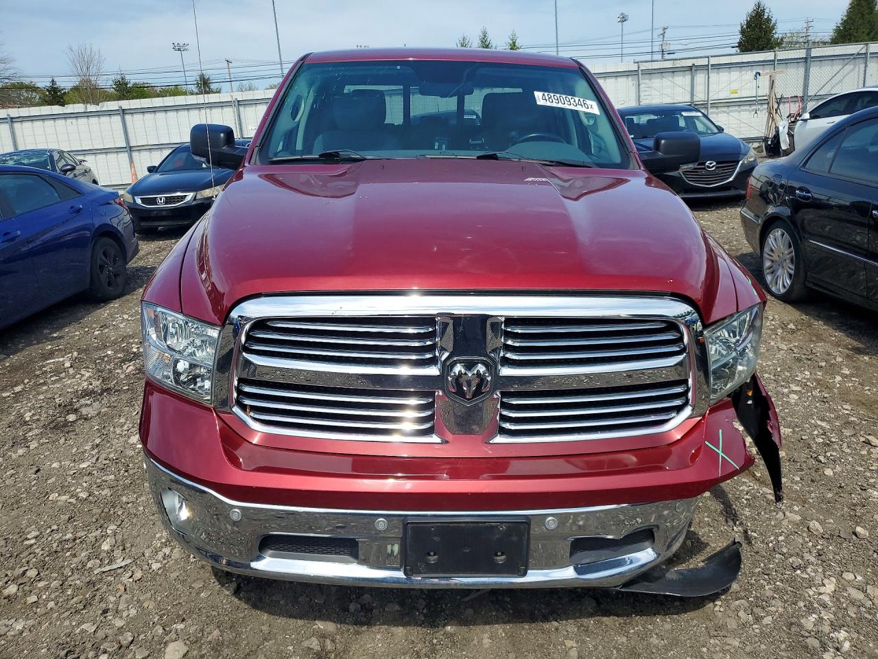 2015 RAM 1500 SLT photo 13