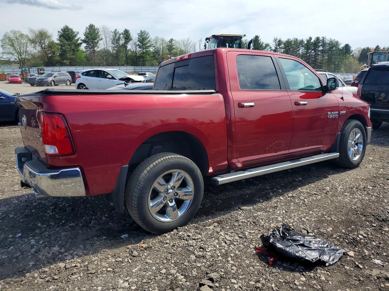 2015 RAM 1500 SLT photo 7