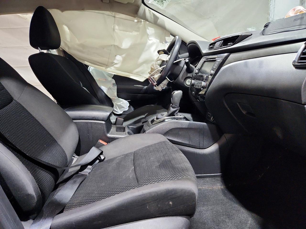 2019 NISSAN ROGUE SPORT S photo 19