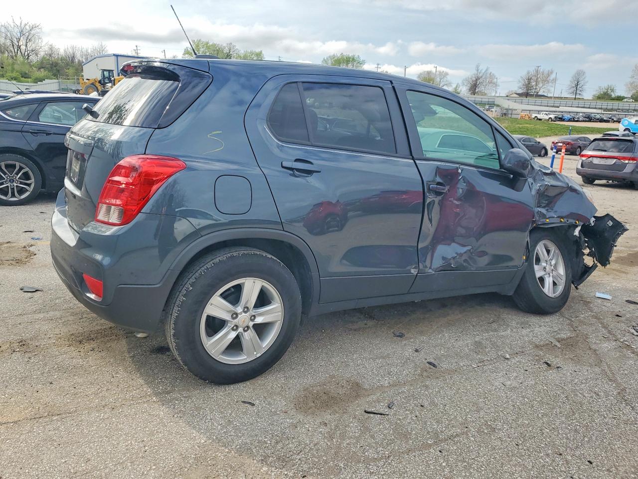 2021 CHEVROLET TRAX LS photo 7