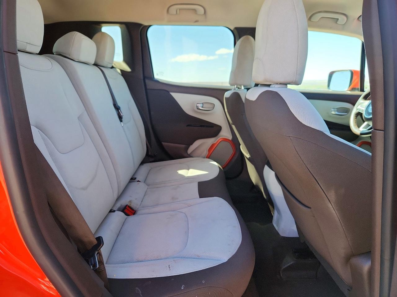 2015 JEEP RENEGADE LATITUDE photo 31