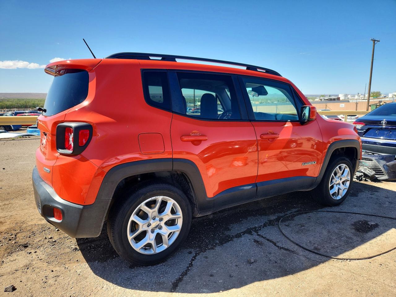 2015 JEEP RENEGADE LATITUDE photo 7