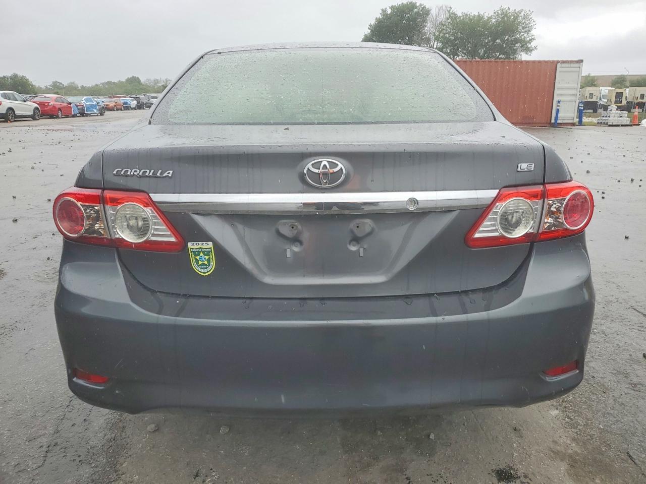 2012 TOYOTA COROLLA LE photo 6
