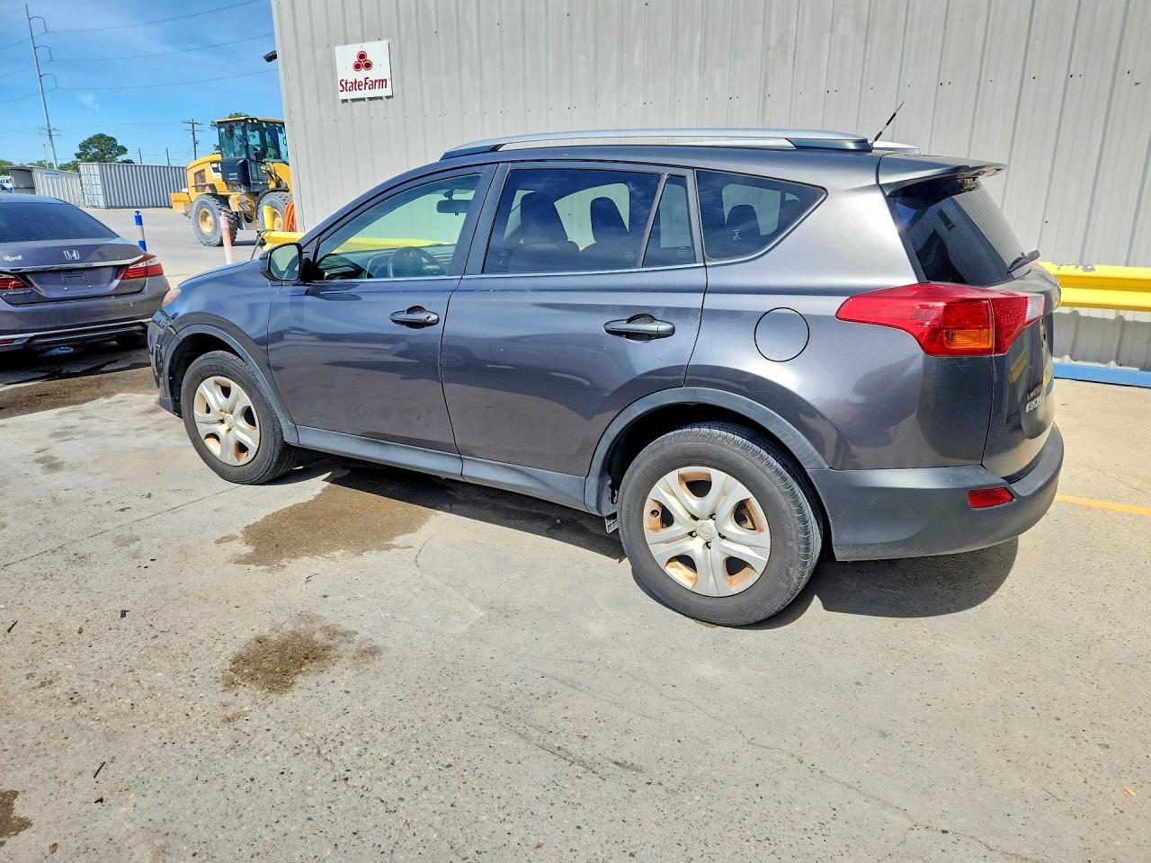 2014 TOYOTA RAV4 LE photo 2