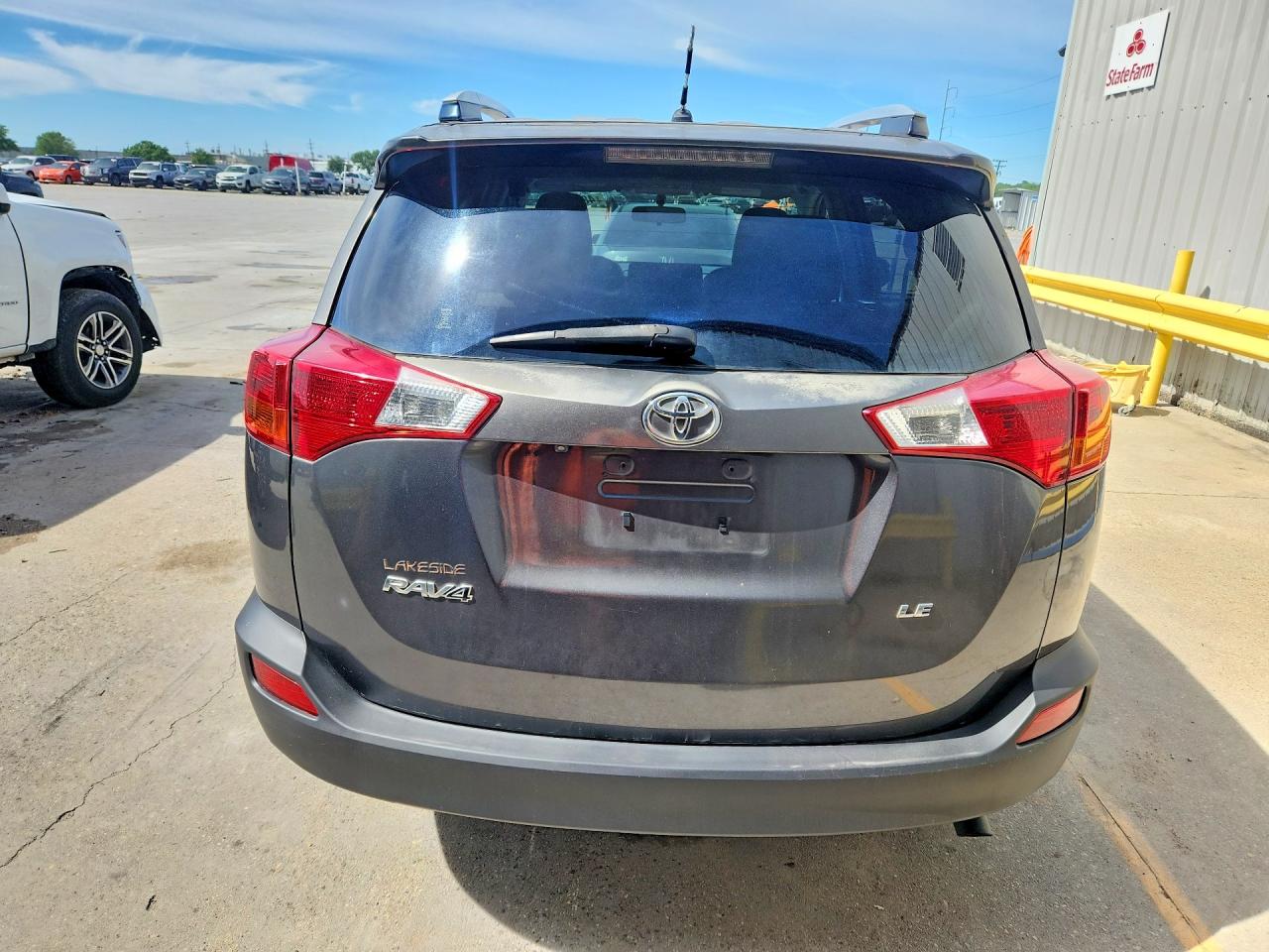 2014 TOYOTA RAV4 LE photo 6