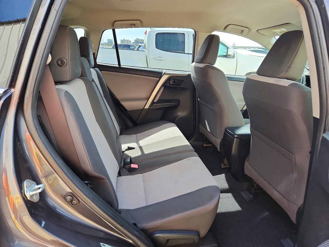 2014 TOYOTA RAV4 LE photo 11