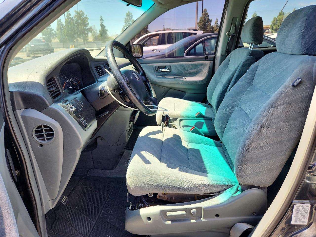 2004 HONDA ODYSSEY EX photo 13