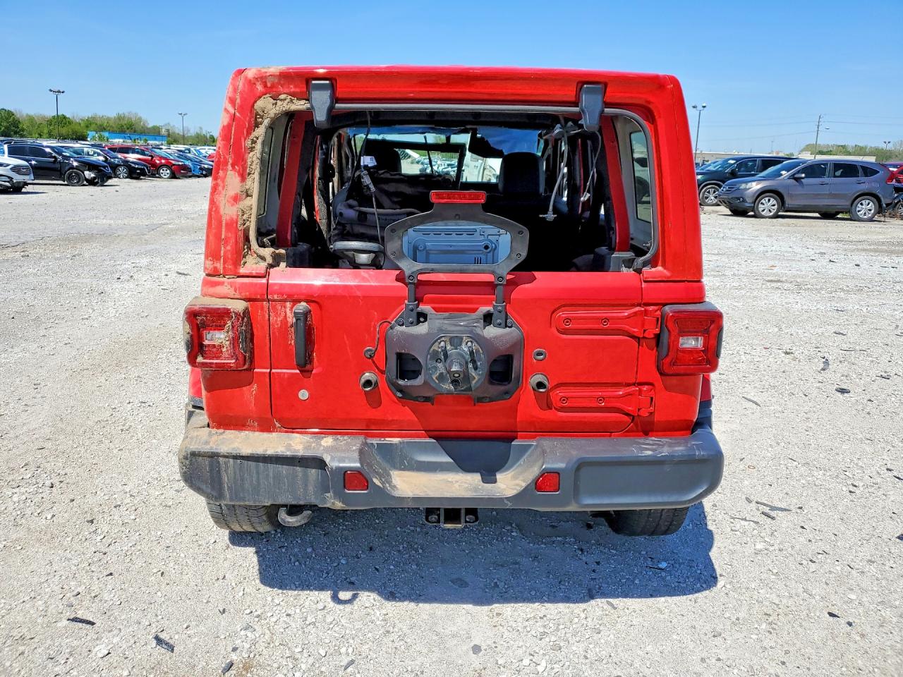 2018 JEEP WRANGLER UNLIMITED SAHARA photo 11