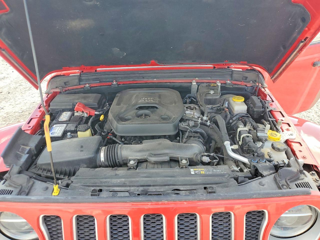 2018 JEEP WRANGLER UNLIMITED SAHARA photo 23